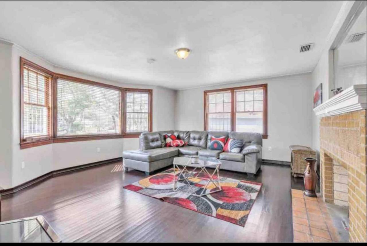 Comfy Pet Friendly Home In Jacksonville Mins To Downtown'S Екстер'єр фото